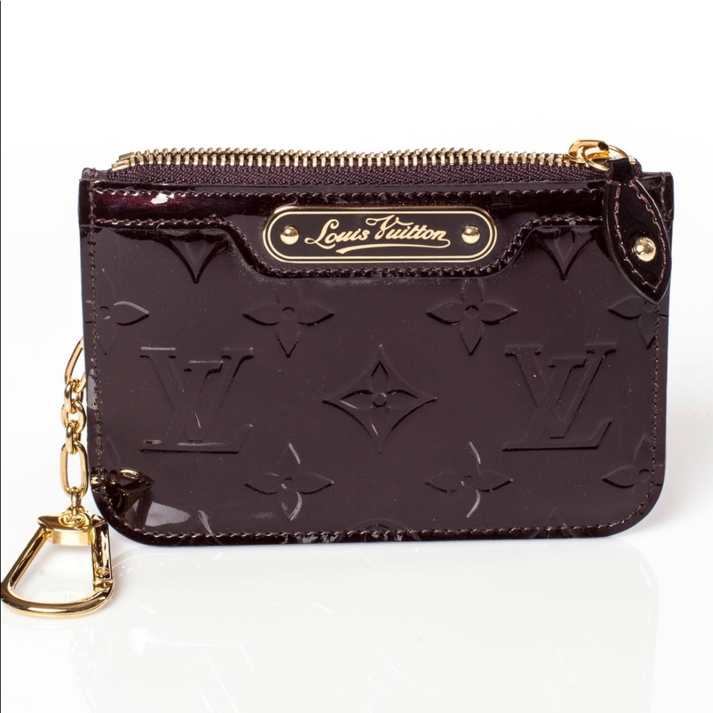 louis vuitton key pouch!